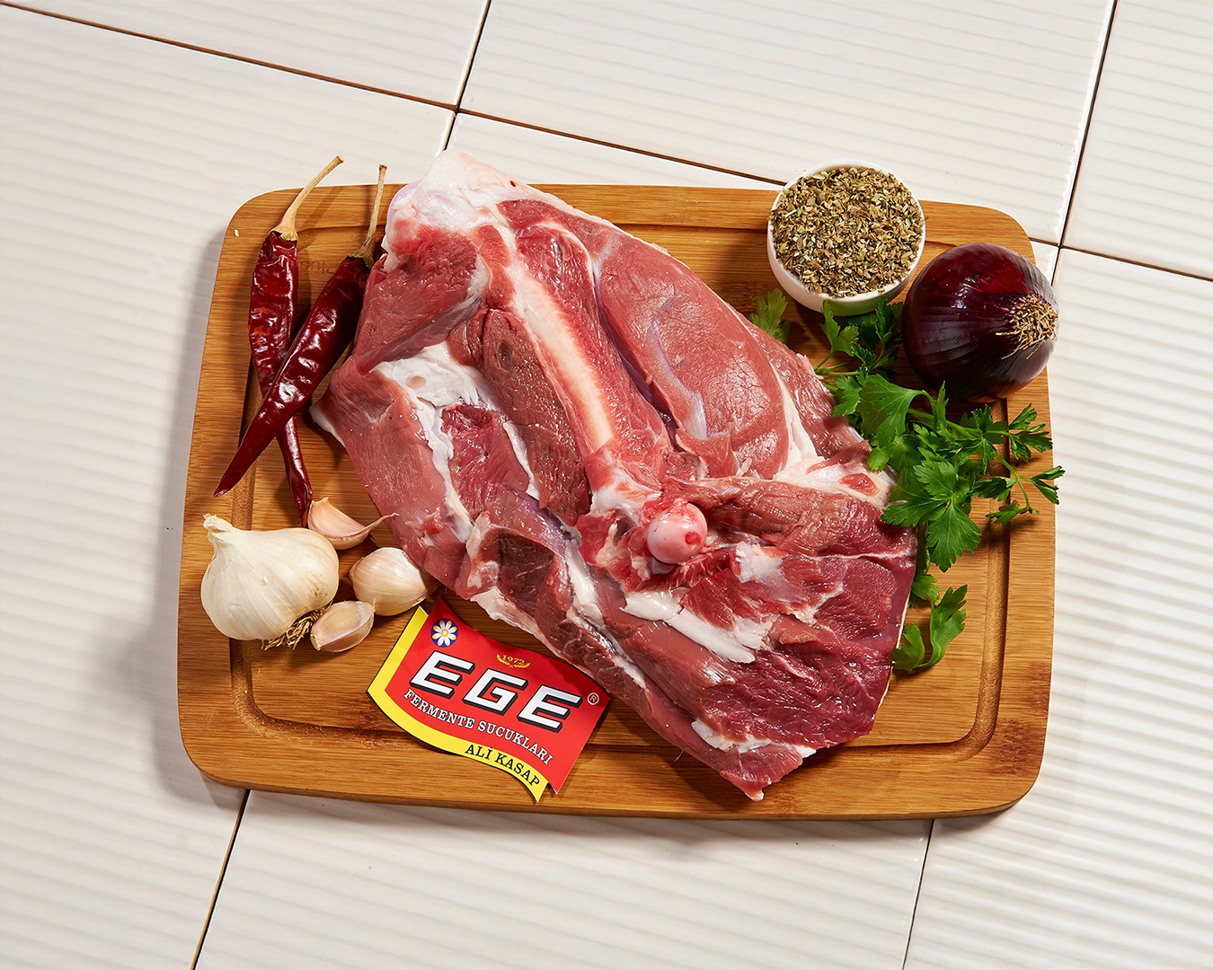 Kuzu But Kemikli Bütün Parça